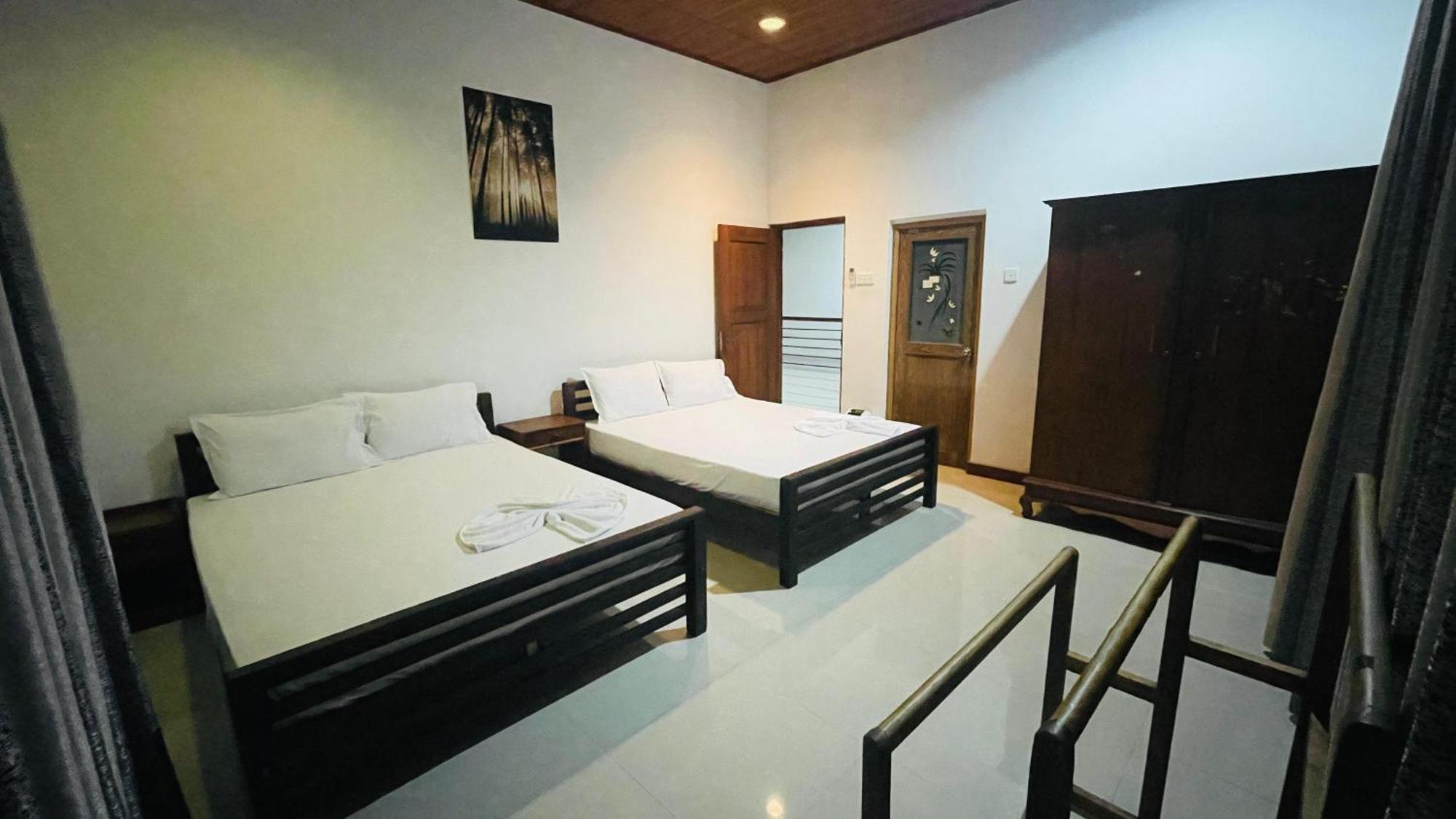 Anuradhapura Hotels Экстерьер фото