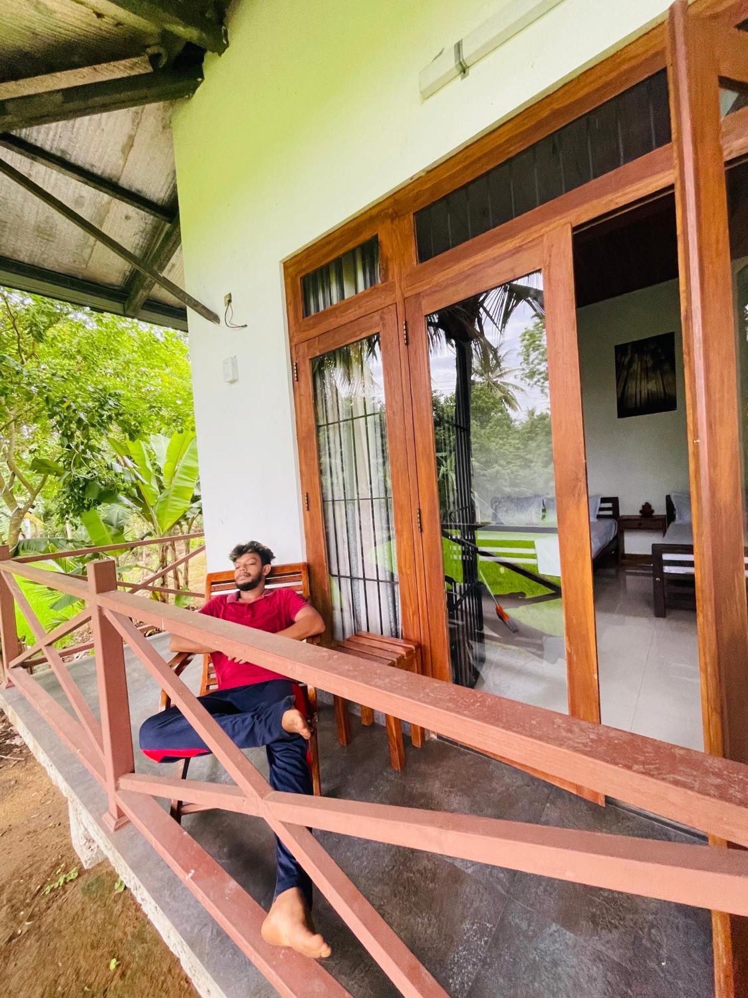 Anuradhapura Hotels Экстерьер фото